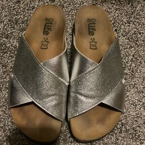 Biolife slides women’s